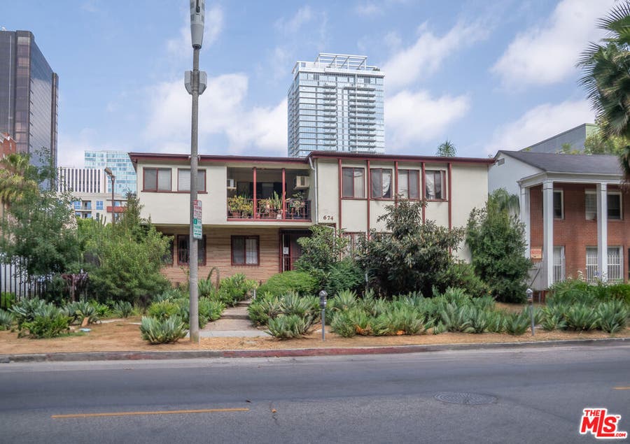 Property photo for 674 S Catalina Street, Los Angeles, CA