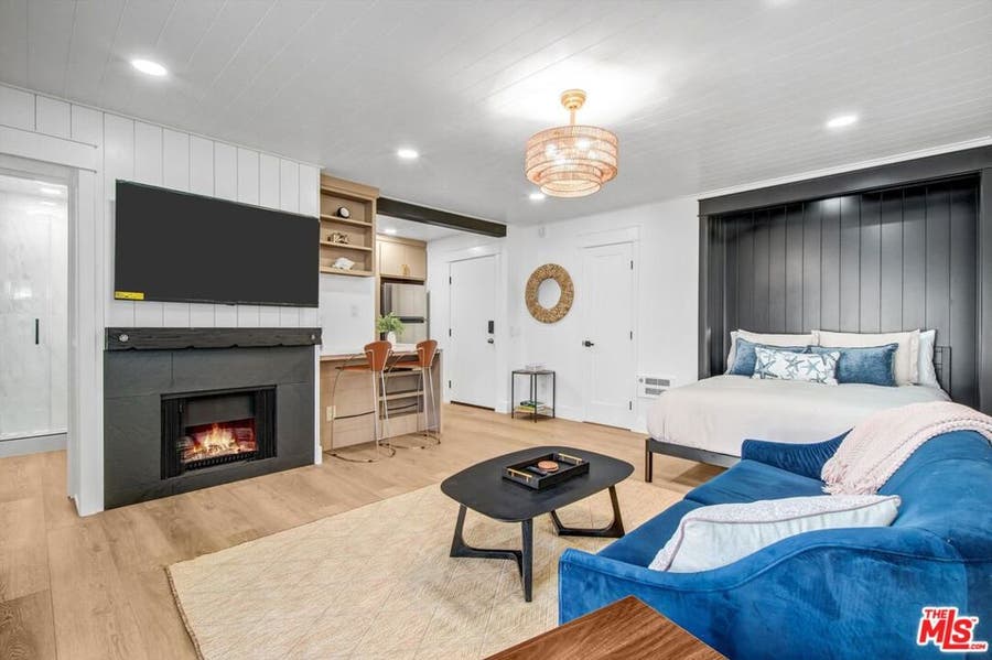Property photo for 1083 Montauk Lane, #1, Ventura, CA