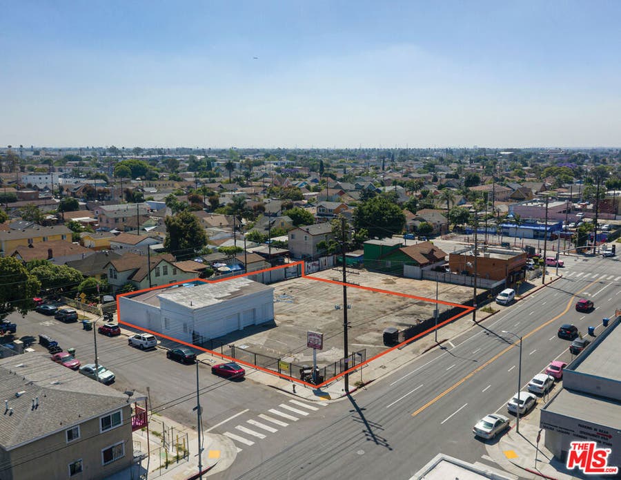 Property photo for 110 E 62nd Street, Los Angeles, CA