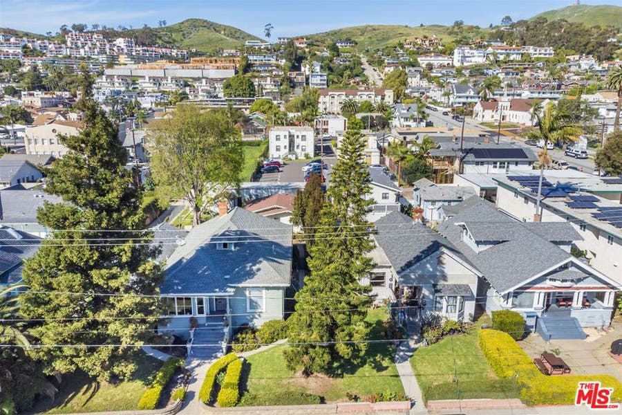 Property photo for 1053 E Santa Clara Street, Ventura, CA