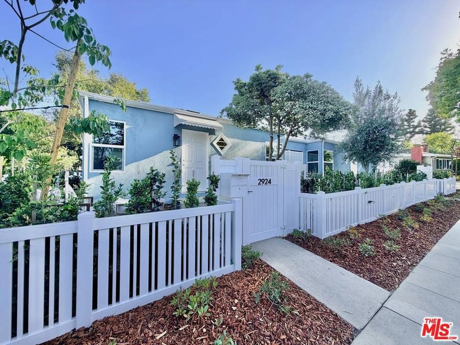 Property photo for 2924 W Riverside Drive, Burbank, CA