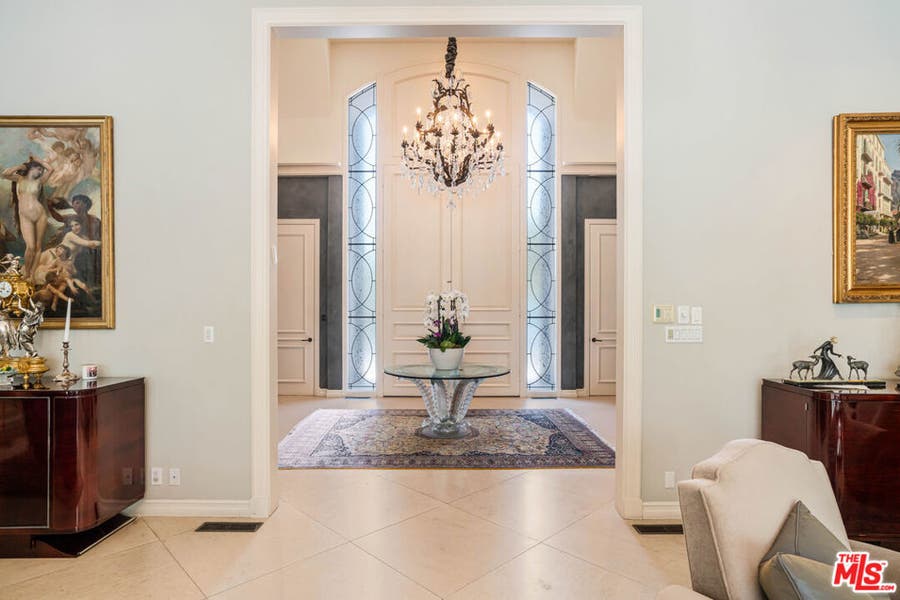 Property photo for 915 Hartford Way, Beverly Hills, CA
