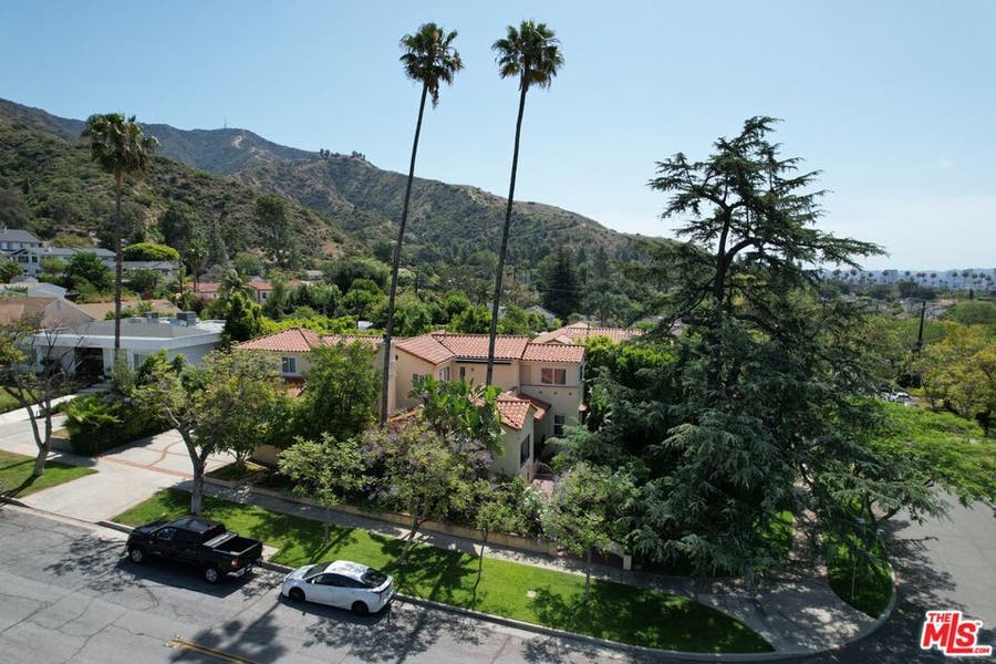 Property photo for 1861 W Mountain Street, Glendale, CA