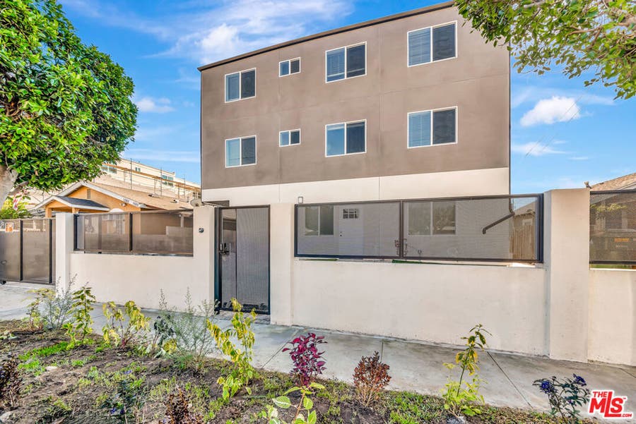 Property photo for 1584 W 37th Street, #Room 3, Los Angeles, CA
