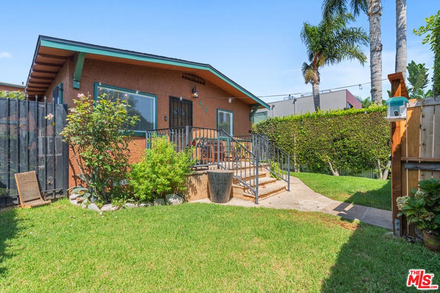 Property photo for 659 Vernon Avenue, Venice, CA