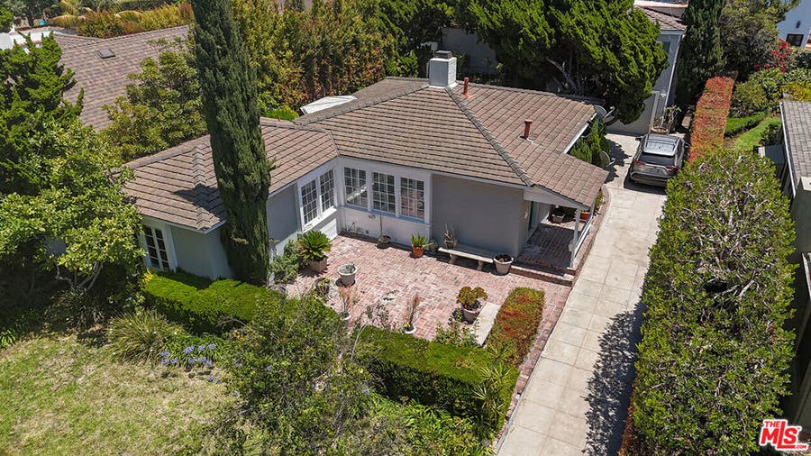 Property photo for 850 S Genesee Avenue, Los Angeles, CA
