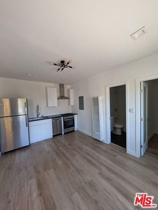 Property photo for 2626 Cloverfield Boulevard, #10, Santa Monica, CA