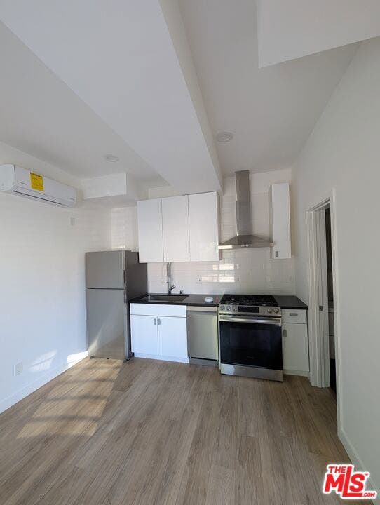 Property photo for 2626 Cloverfield Boulevard, #12, Santa Monica, CA