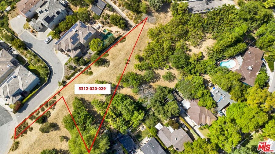 Property photo for 1 Oak Hill Ave, Los Angeles, CA