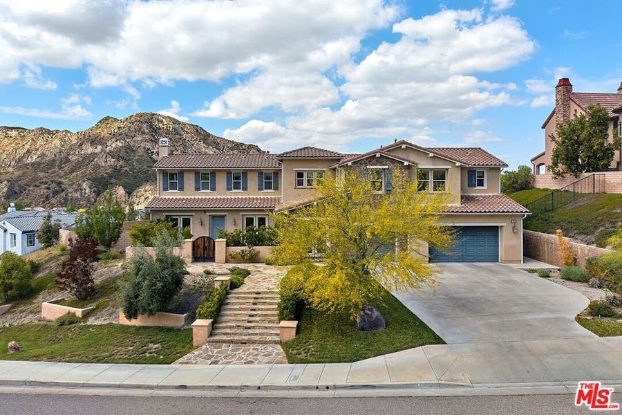 Property photo for 24950 Old Stone Way, Stevenson Ranch, CA