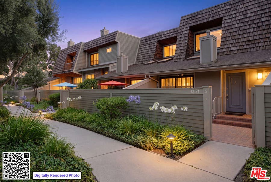 Property photo for 13121 Mindanao Way, #6, Marina Del Rey, CA