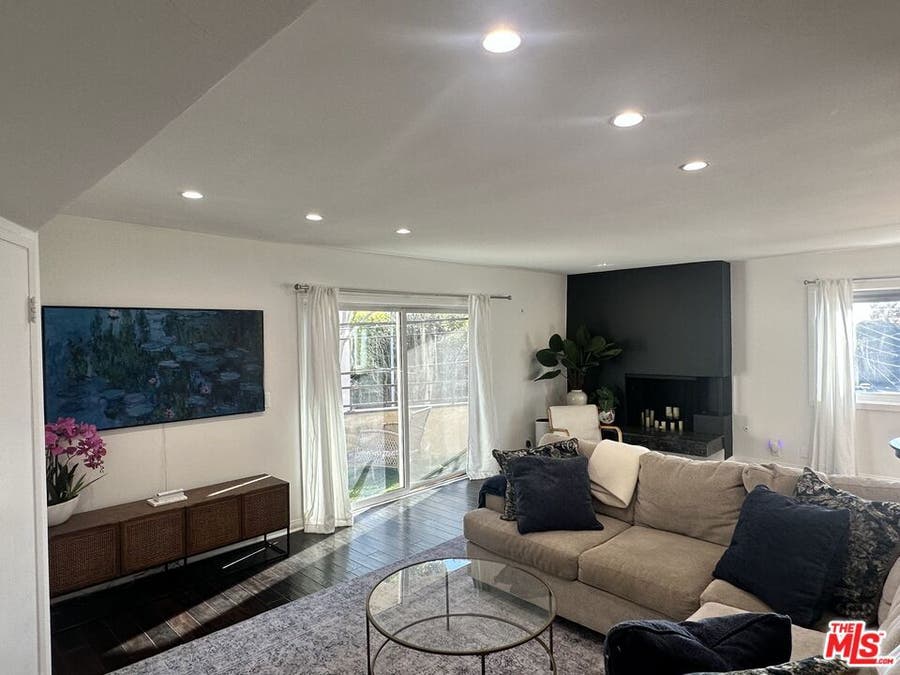 Property photo for 451 S Barrington Avenue, #202, Los Angeles, CA