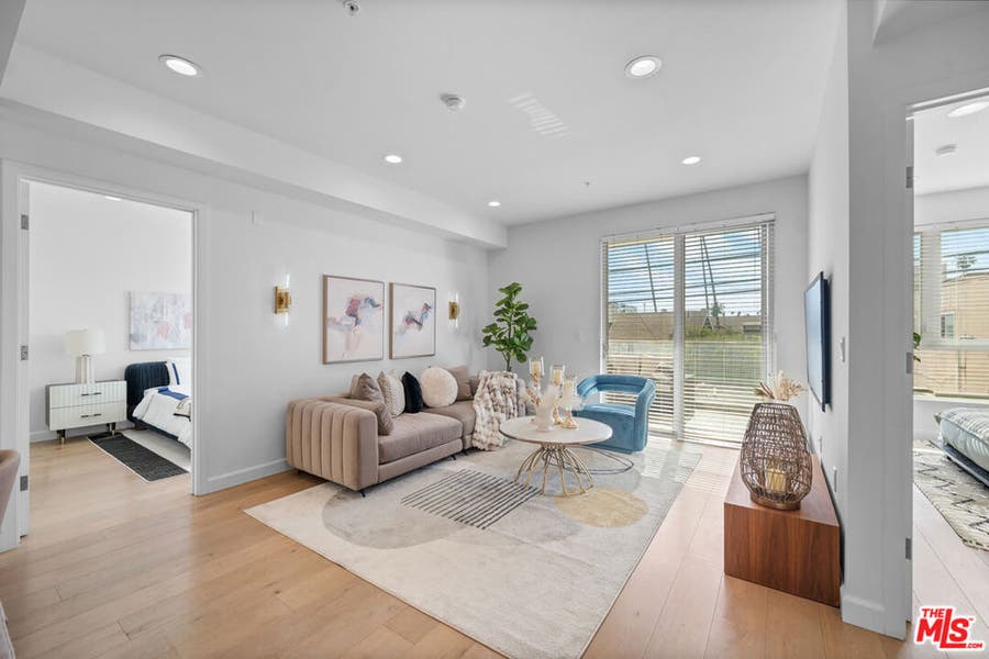 Property photo for 105 S Mariposa Avenue, #204, Los Angeles, CA
