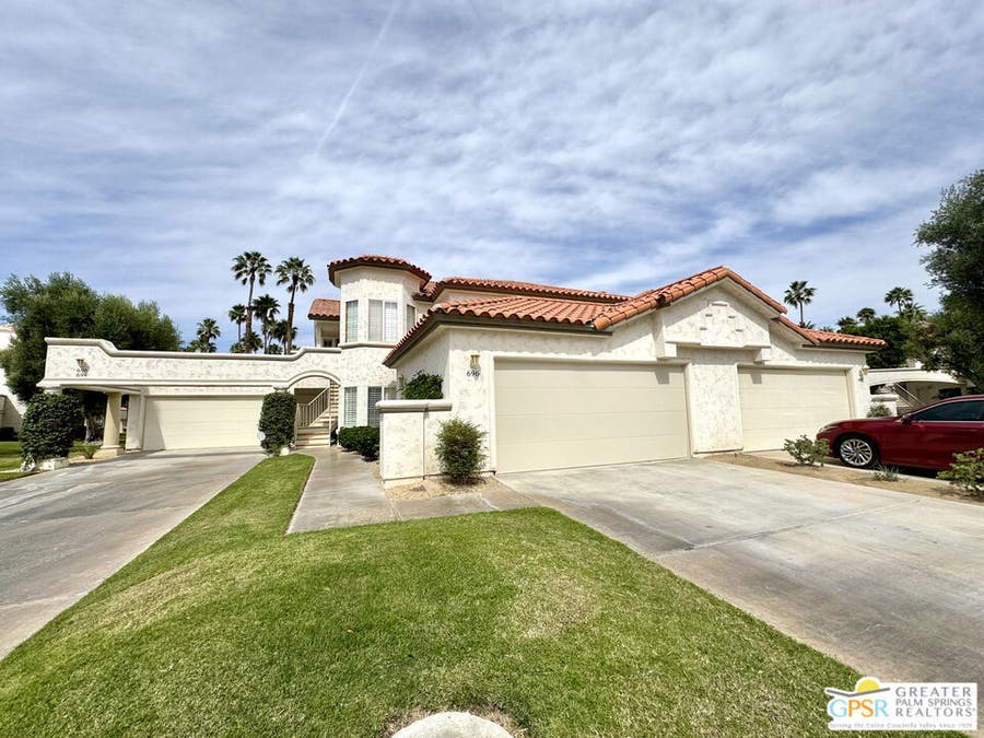 Property photo for 696 Vista Lago Circle, Palm Desert, CA