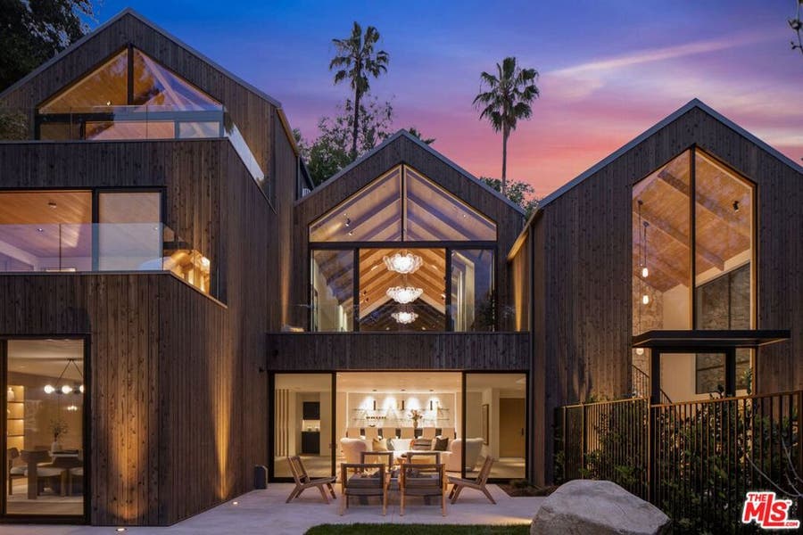 Property photo for 12309 Viewcrest Road, Studio City, CA