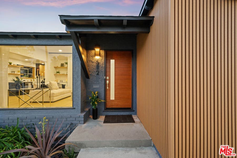 Property photo for 512 W Hillsdale Street, Inglewood, CA