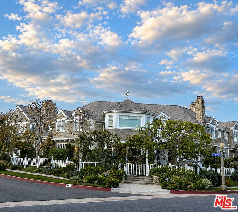 Property photo for 700 Chapala Drive, Pacific Palisades, CA