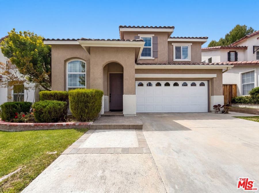 Property photo for 28441 Silverking Trail, Santa Clarita, CA