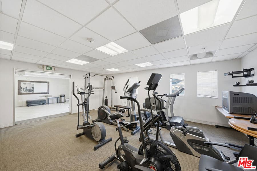 Property photo for 956 S Wilton Place, #203, Los Angeles, CA