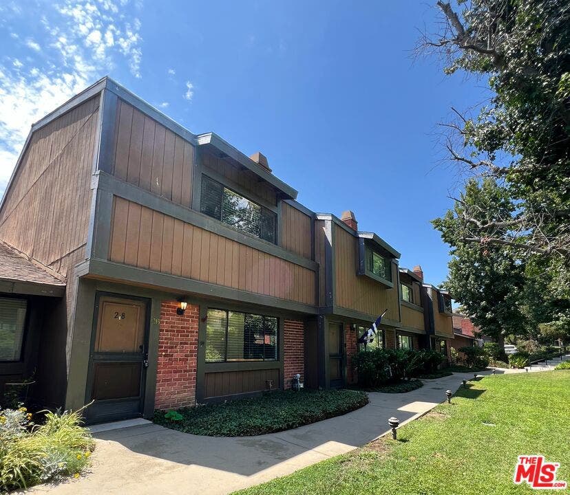 Property photo for 14456 Foothill Boulevard, #28, Sylmar, CA