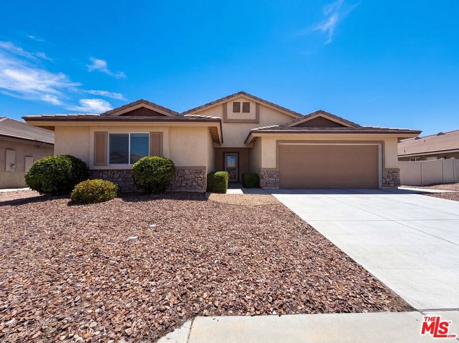 Property photo for 5654 W Forry Court, Lancaster, CA