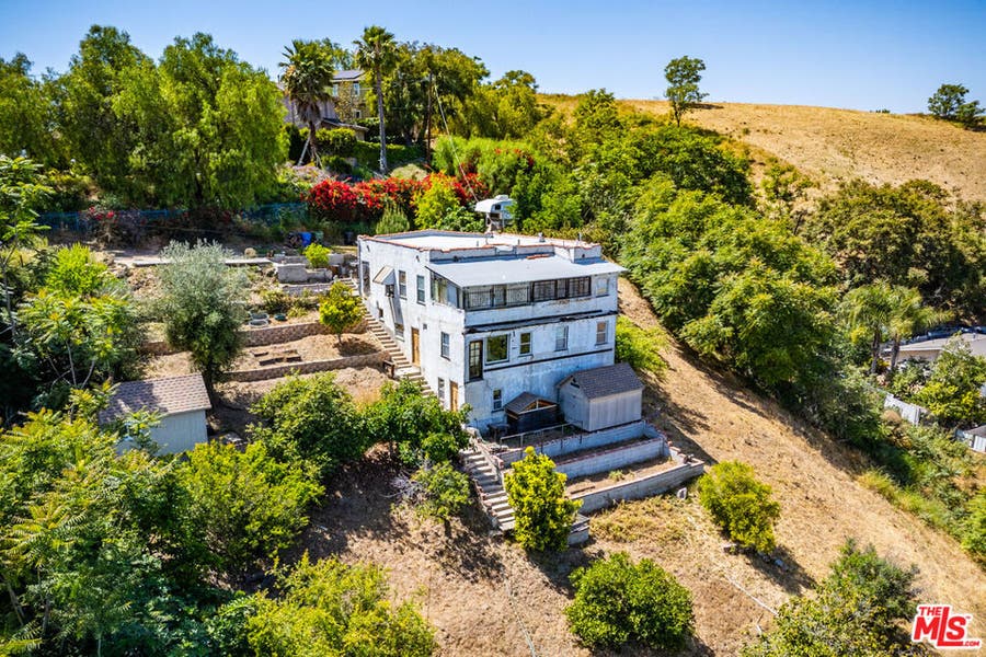 Property photo for 2818 Ashland Avenue, Los Angeles, CA