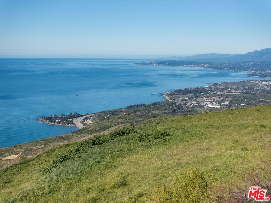 Property photo for 8560 Ocean View Road, Ventura, CA