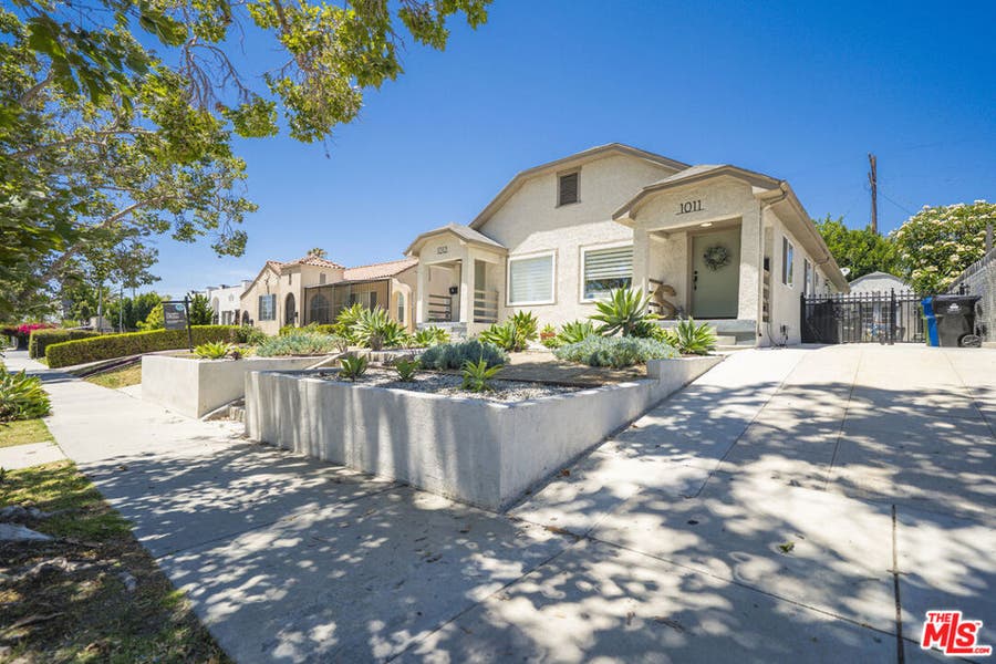 Property photo for 1011 S Plymouth Boulevard, Los Angeles, CA