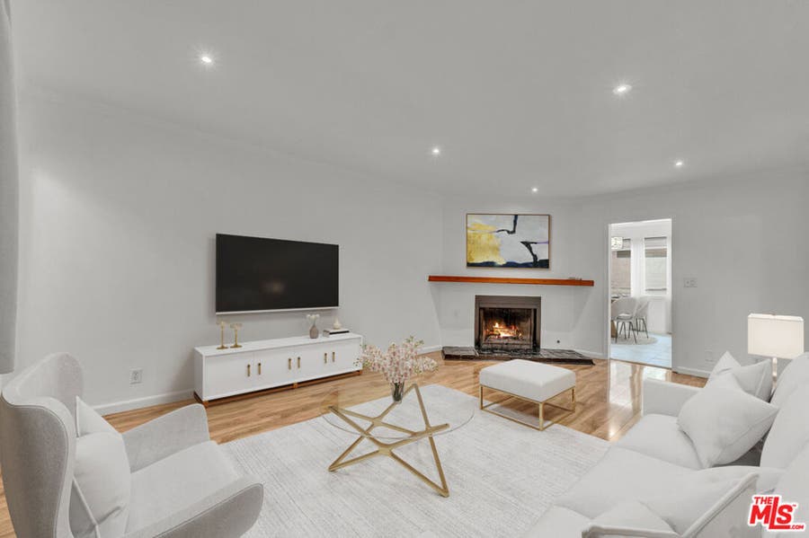 Property photo for 15457 Moorpark Street, #3, Sherman Oaks, CA