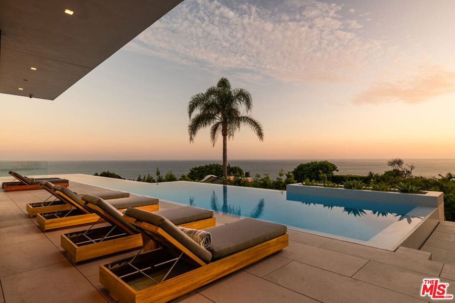 Property photo for 26946 Pacific Coast Highway, Malibu, CA