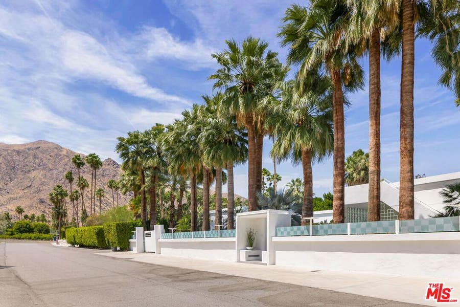 Property photo for 520 W Via Lola, Palm Springs, CA