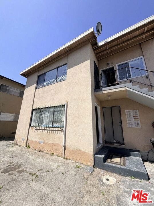 Property photo for 1833 S St Andrews Place, #3, Los Angeles, CA