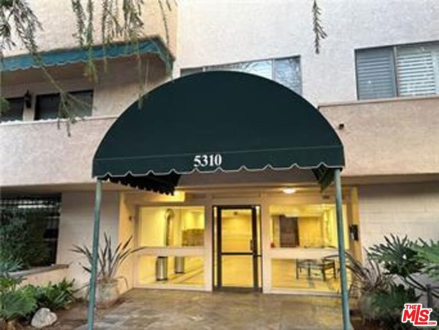 Property photo for 5310 Zelzah Avenue, #303, Encino, CA