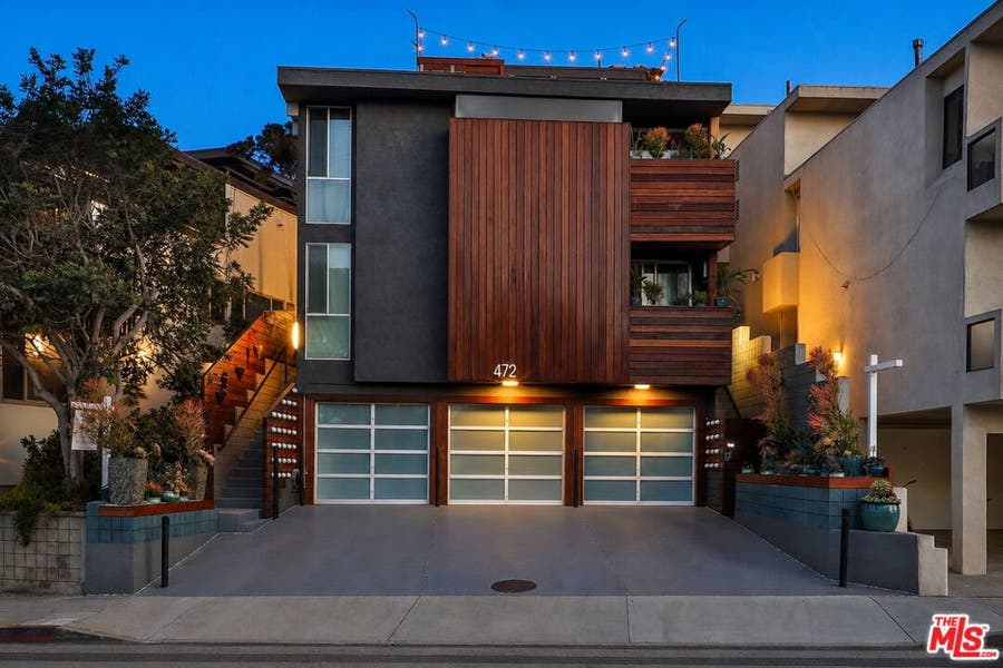 Property photo for 472 Rosecrans Avenue, Manhattan Beach, CA
