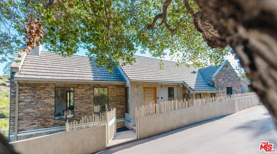 Property photo for 10110 Cielo Drive, Beverly Hills, CA