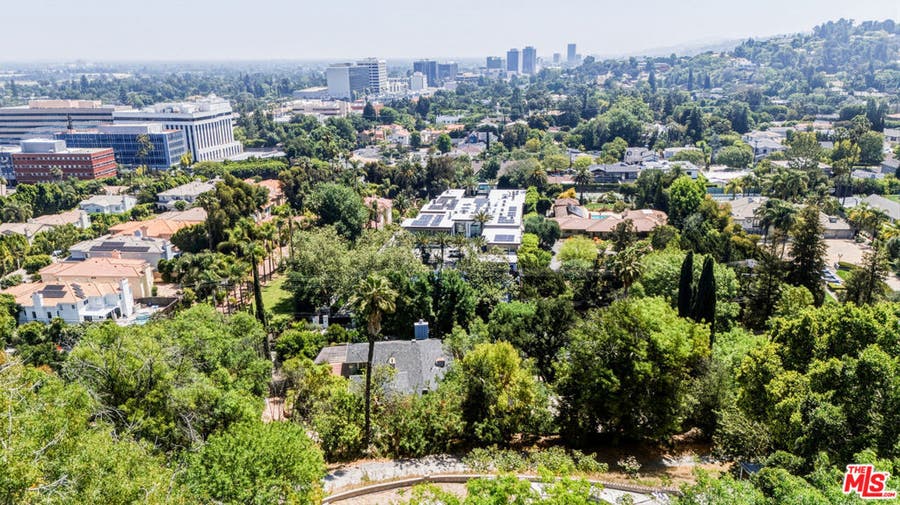 Property photo for 4625 Petit Avenue, Encino, CA