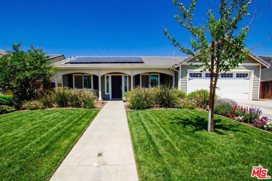 Property photo for 6014 Samuelson Street, Bakersfield, CA