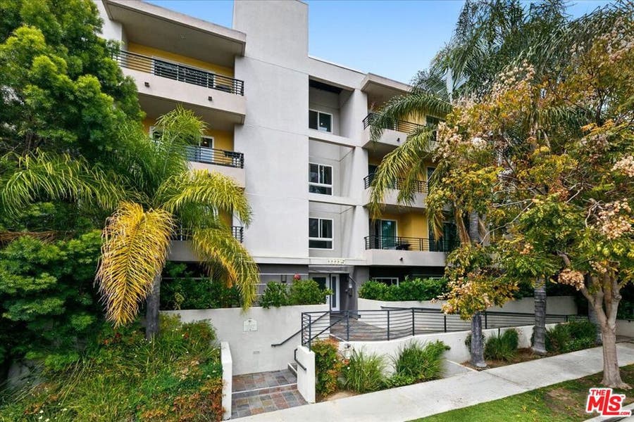 Property photo for 11115 Acama Street, #107, Studio City, CA