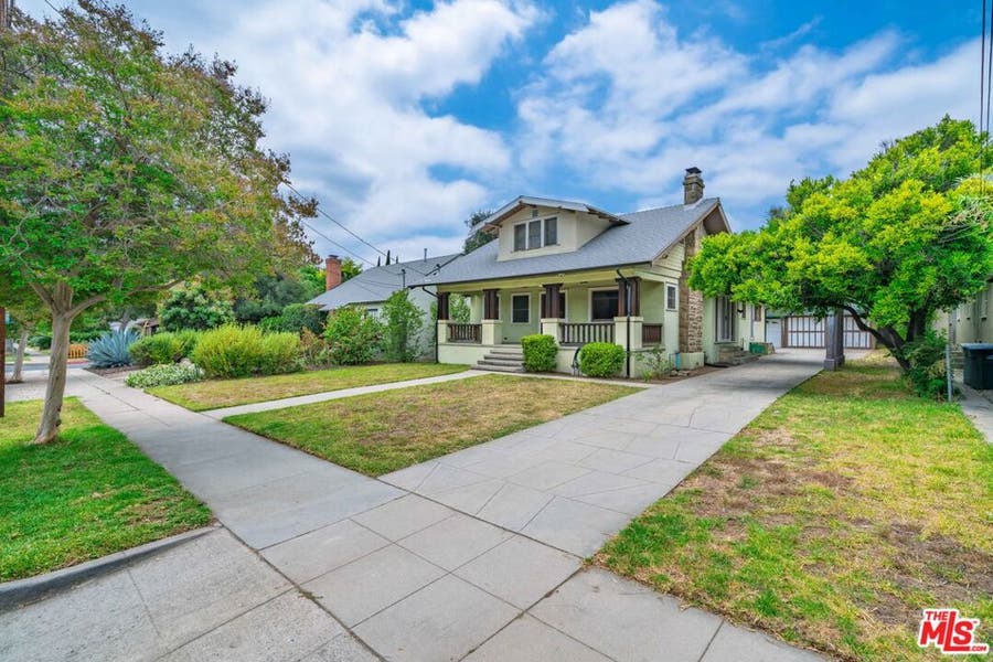 Property photo for 105 El Nido Avenue, Pasadena, CA
