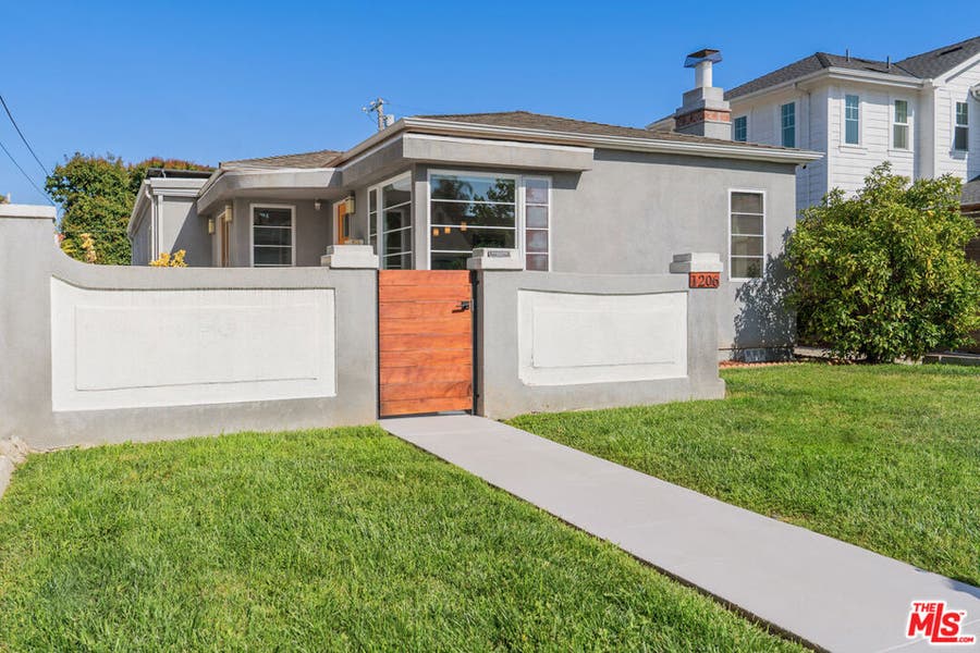 Property photo for 1206 S Burnside Avenue, Los Angeles, CA