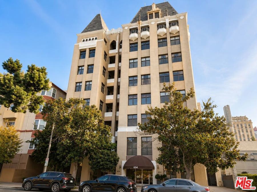 Property photo for 634 S Gramercy Place, #200, Los Angeles, CA