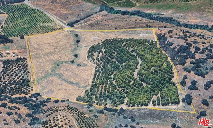 Property photo for 45600 Calle Jardin, Temecula, CA