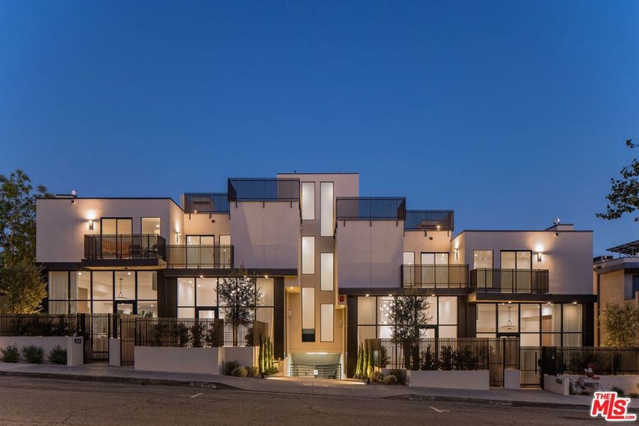 Property photo for 924 West Knoll Drive, West Hollywood, CA