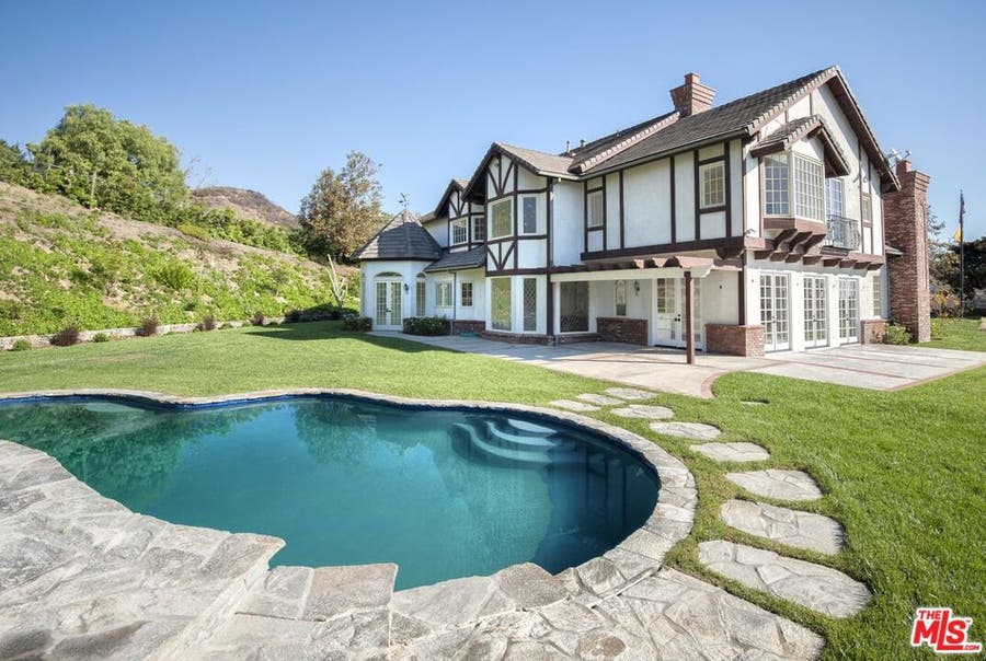 Property photo for 27437 WINDING Way, Malibu, CA