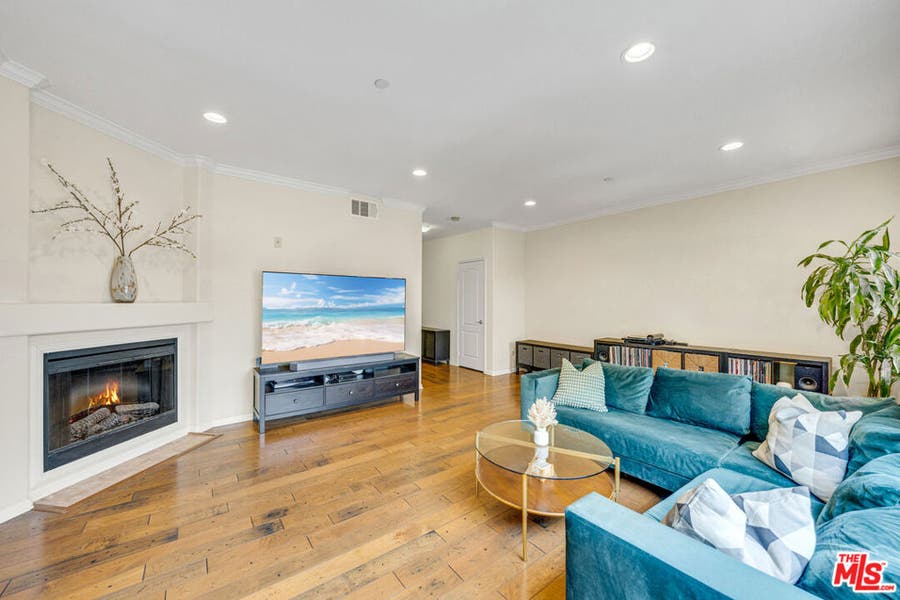 Property photo for 3401 S Bentley Avenue, #301, Los Angeles, CA