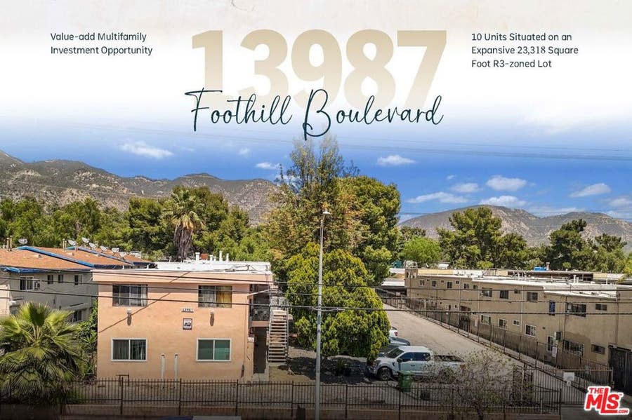 Property photo for 13987 Foothill Boulevard, Sylmar, CA