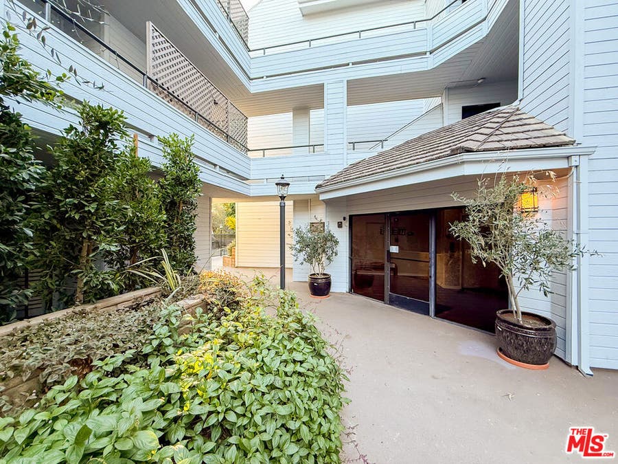 Property photo for 13331 Moorpark Street, #233, Sherman Oaks, CA