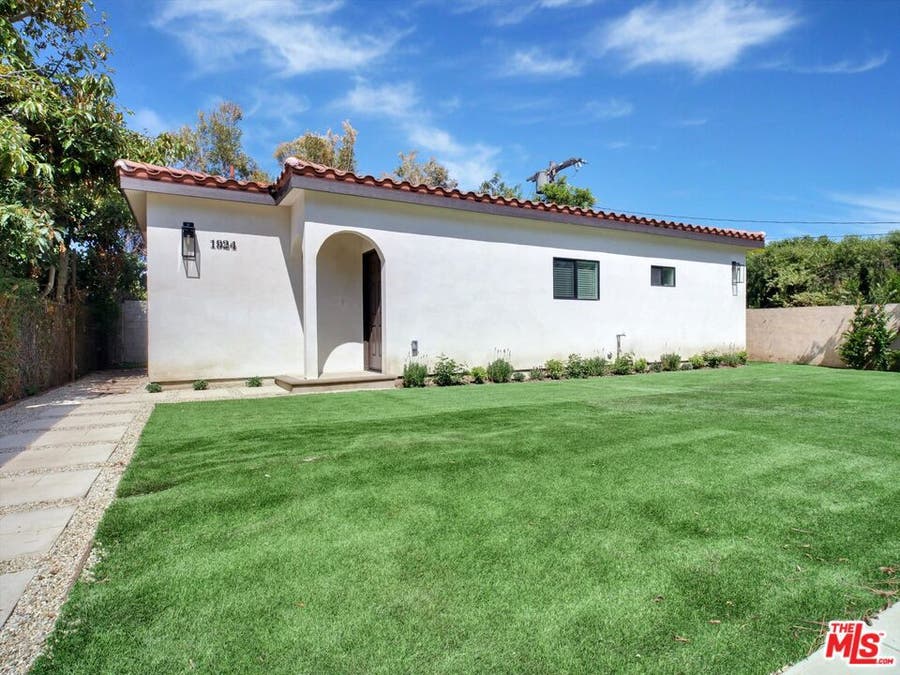 Property photo for 1924 Granville, Los Angeles, CA