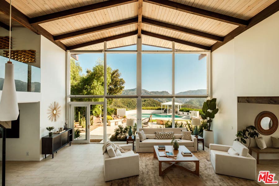 Property photo for 26094 Mulholland Highway, Calabasas, CA