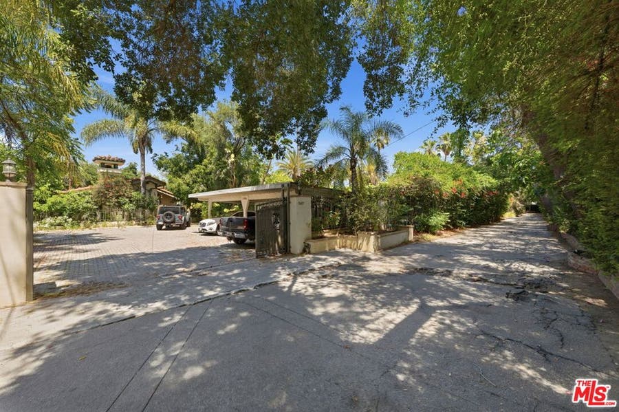 Property photo for 5457 Encino Avenue, Encino, CA
